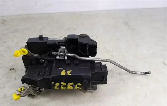 Renault Master II Front door lock 