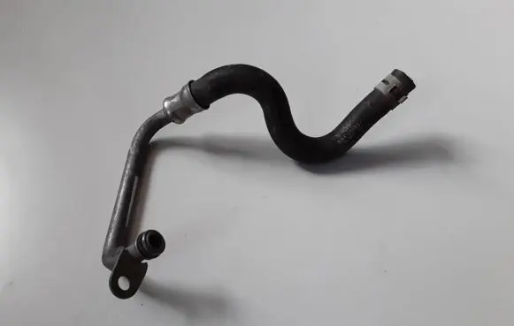 Mercedes-Benz C W205 Brake vacuum hose/pipe A2742032702