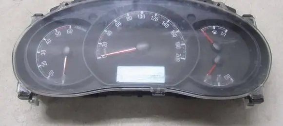 Speedometer (instrument cluster)