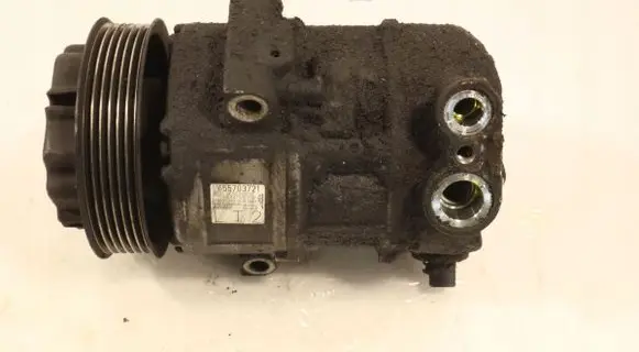 Opel Corsa D Air conditioning (A/C) compressor (pump) 55703721