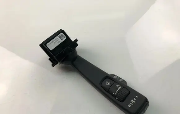Volvo V40 Indicator stalk 31456042