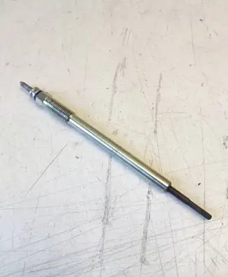 Toyota Corolla Verso AR10 Glow plug 198500R010