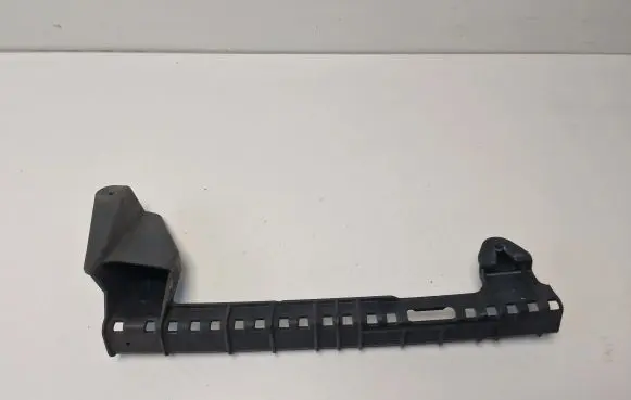 Audi Q7 4L Rear door windshield rail 4L0839068