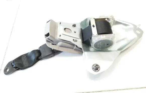 Toyota RAV 4 (XA30) Middle seatbelt (rear) 7E6360