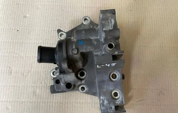 Nissan Qashqai+2 Water pump MR20