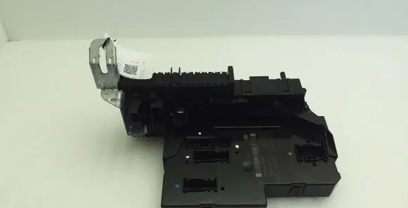 Mercedes-Benz E C207 W207 SAM control unit 2129060505 2129012304