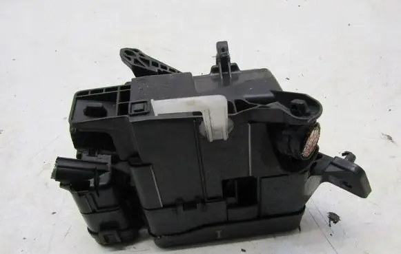 Suzuki Swift III Fuse box set KRIS235789