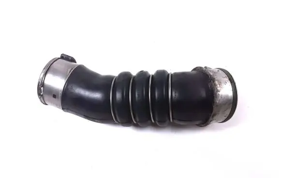BMW 1 E81 E87 Intercooler hose/pipe E509E310179U176