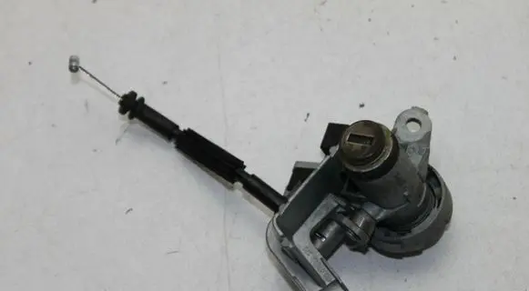 Audi A8 S8 D3 4E Tailgate exterior lock 4E0827573