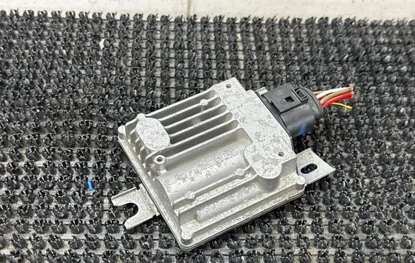 Volkswagen Touareg II Fuel injection pump control unit/module 7P0906093A A2C53355730