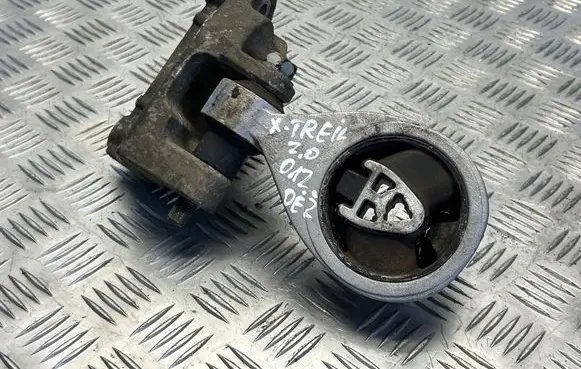 Nissan X-Trail T31 Gearbox mount