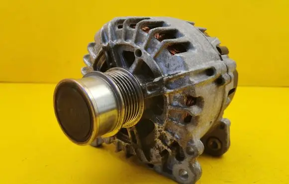 Audi A3 S3 8V Generator/alternator 04C903023K