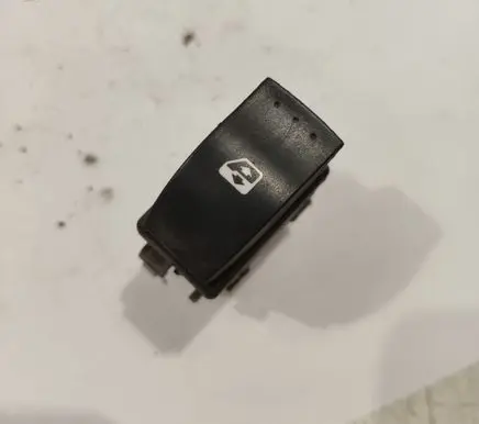 Renault Scenic II - Grand scenic II Electric window control switch 315029A