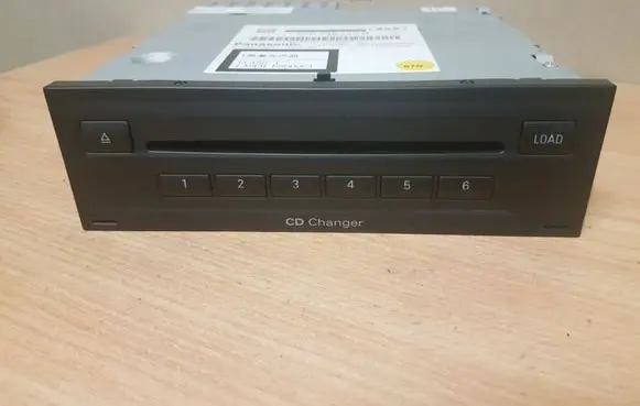 Audi A6 S6 C7 4G CD/DVD changer 8X0035110B 8X0035110