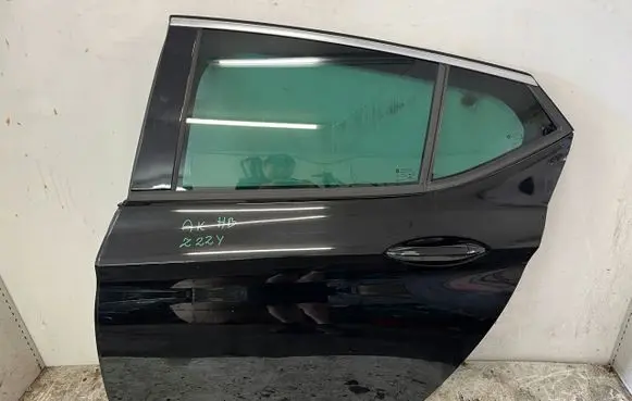 Opel Astra K Rear door 
