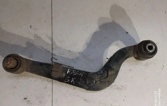 Toyota RAV 4 (XA30) Rear control arm