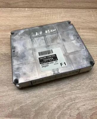 Toyota Corolla Verso AR10 Engine control unit/module ECU 896610F010 MB1758006463