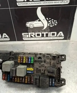 Mercedes-Benz E W211 Fuse module 2115453801