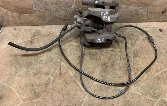Mercedes-Benz C W204 Rear brake caliper