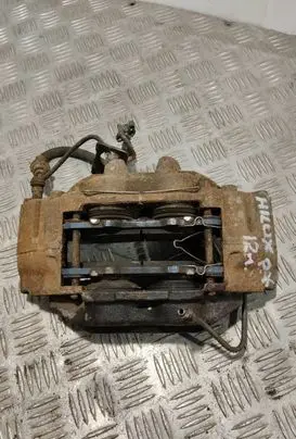 Toyota Hilux (AN10, AN20, AN30) Front brake caliper 