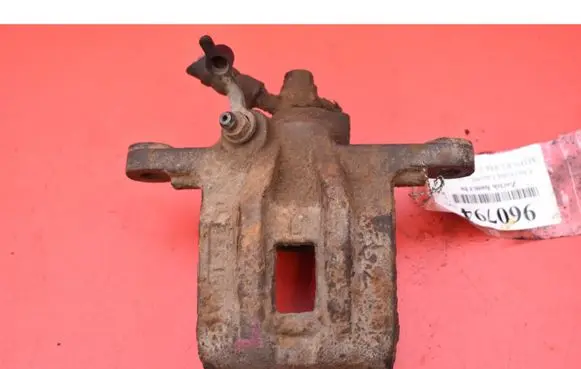 Chevrolet Lacetti Rear brake caliper