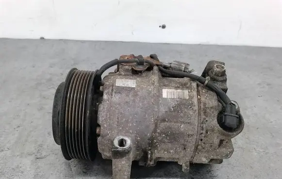 Nissan Qashqai Air conditioning (A/C) compressor (pump) 926004EB0A