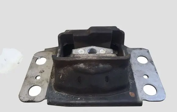 Volvo V70 Gearbox mount 30680699 6G917M121AC