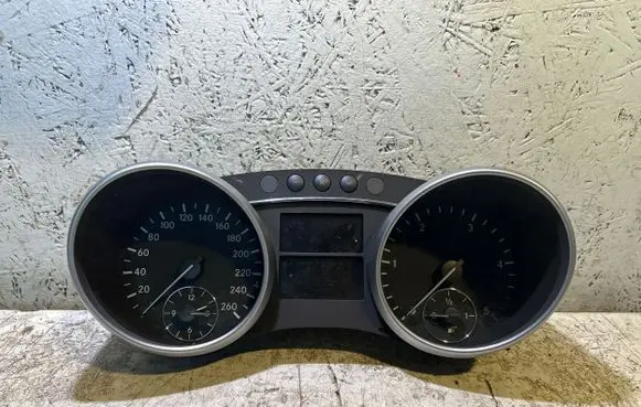 Mercedes-Benz ML W164 Speedometer (instrument cluster) A1645408947 016283 A2C53240809