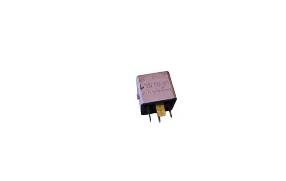 BMW 5 E39 Other relay 0332019168