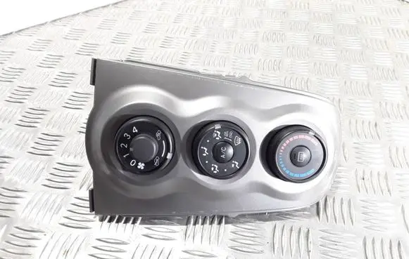Toyota Yaris Climate control unit 75885755902 55901758734 55903758818