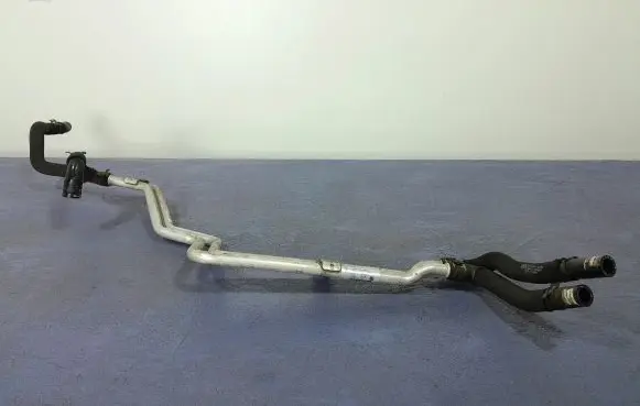 Audi Q7 4M Engine coolant pipe/hose 4M0121083L