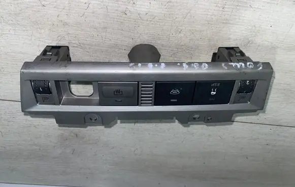 Ford Focus Seat heating switch 8V4T19K314AB 2c418ba 18c621ad