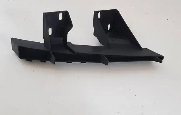 Audi Q7 4L Front bumper mounting bracket 4L0807333