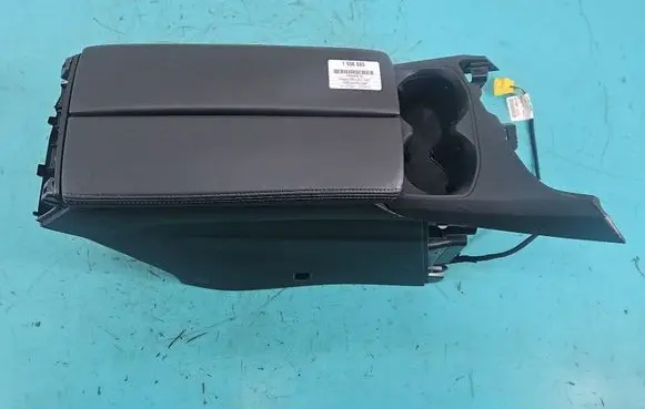 Peugeot 3008 II Armrest 9841580480 IMPRK1556605