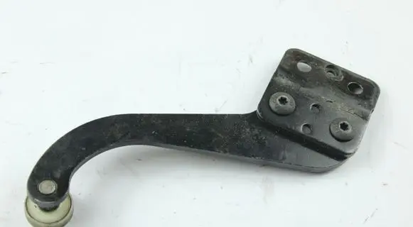 Volkswagen Transporter - Caravelle T5 Sliding door upper roller guide/hinge 7H0843435E