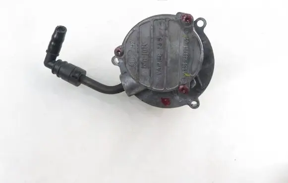 Mercedes-Benz A W168 Vacuum pump 6682300165