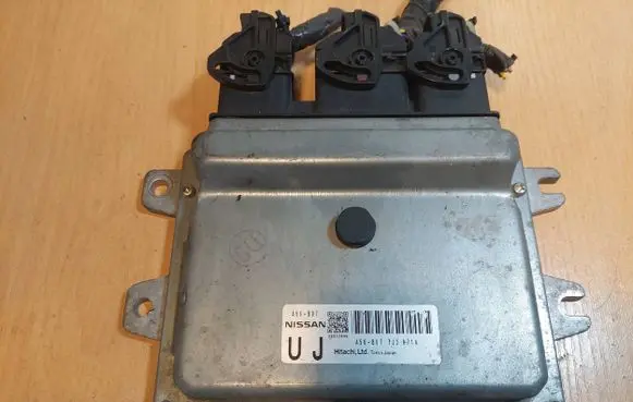 Nissan Cube Z11 Engine control unit/module ECU A56B07TJ2 38972646 A56B07