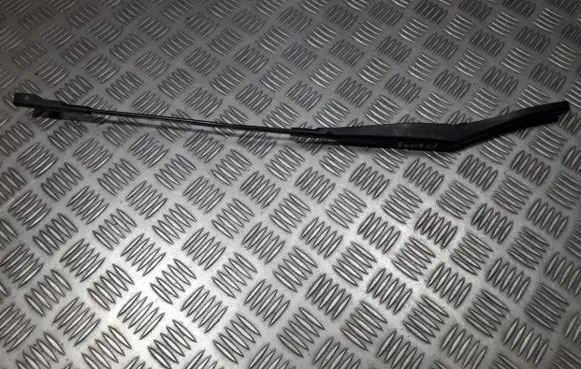 Front wiper blade arm