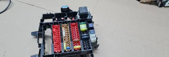 Audi RS Q8 Fuse box cover 4M0971845