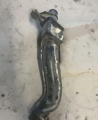 Intercooler hose/pipe