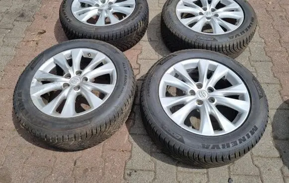 Toyota RAV 4 (XA40) R18 alloy rim ALU