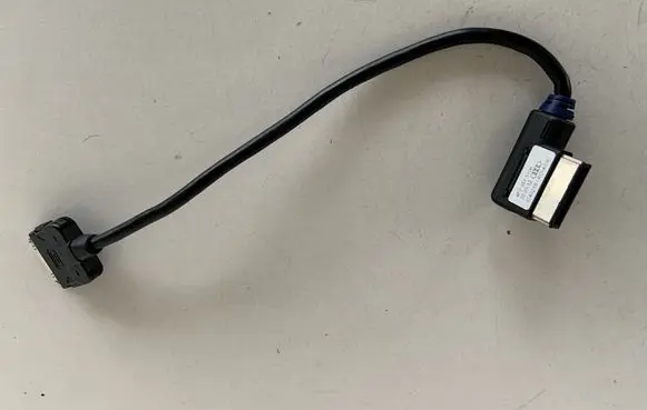 Audi Q5 SQ5 iPod connector socket 4F0051510K