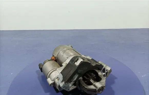 BMW X7 G07 Starter motor 8490093