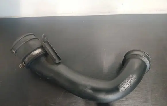 Volvo V70 Intercooler hose/pipe 30741667