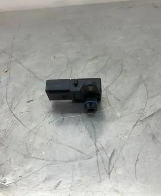 BMW 5 G30 G31 Air pressure sensor 8617097