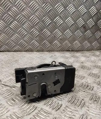 Opel Vivaro Sliding door lock 905033916r