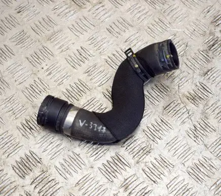 Audi Q5 SQ5 Engine coolant pipe/hose 8R0121101J