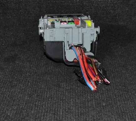 Opel Astra J Fuse box set 13222786
