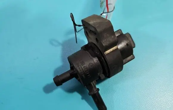 Mercedes-Benz R W251 Turbo solenoid valve A2124702793 IMPRK1366874