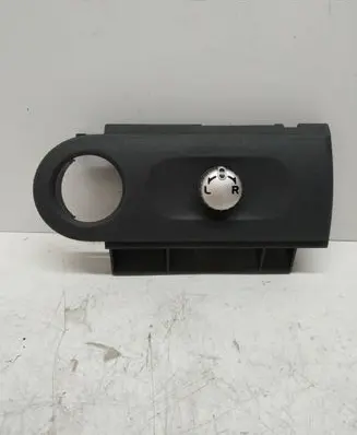 Mitsubishi Colt Wing mirror switch MN108084